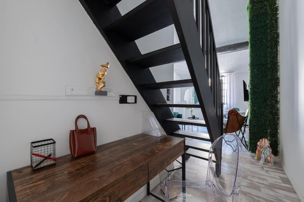 Apartment Duplex Elegant A *